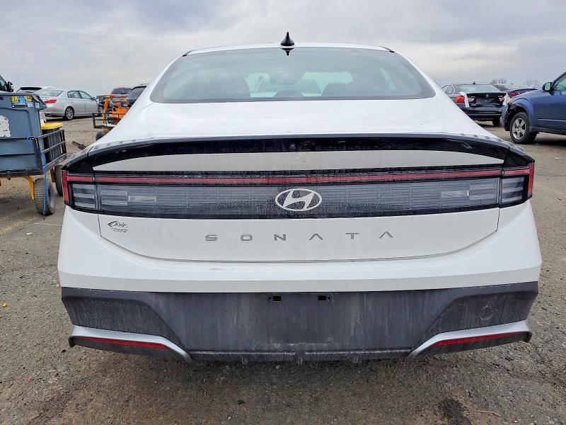 Фото 6 - HYUNDAI SONATA