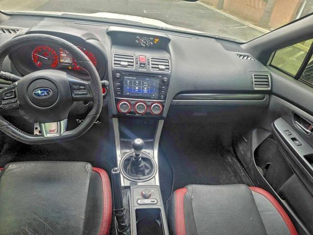 Фото 9 - SUBARU WRX