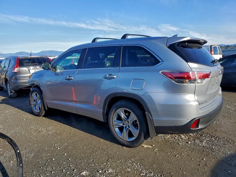 Фото 2 - TOYOTA HIGHLANDER