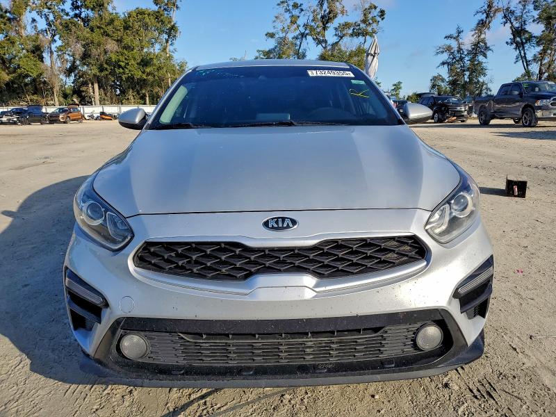 Фото 5 - KIA FORTE