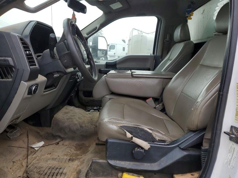 Фото 7 - FORD F550