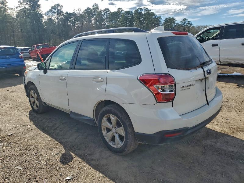 Фото 2 - SUBARU FORESTER