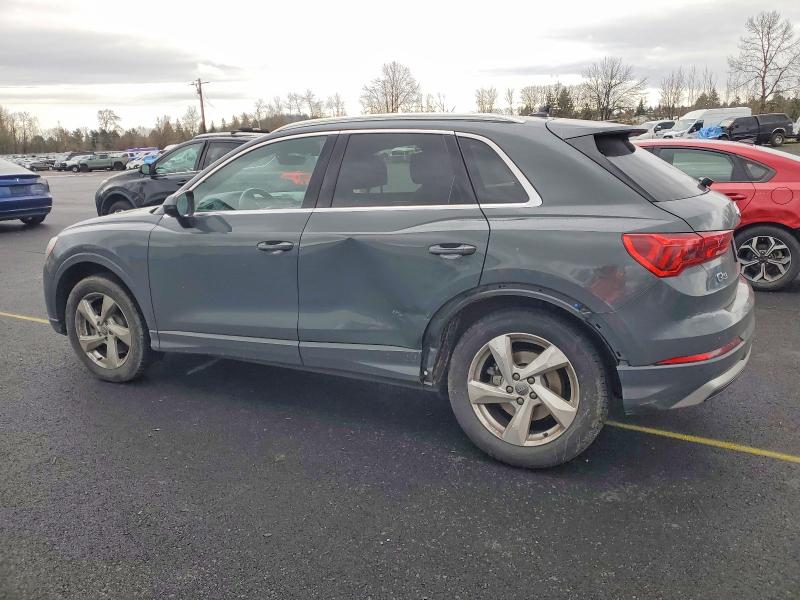 Фото 2 - AUDI Q3