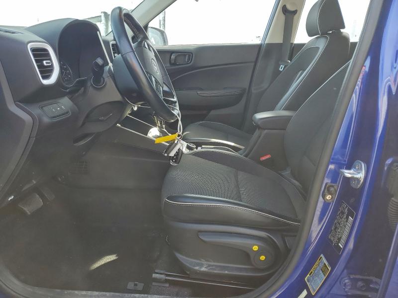 Фото 7 - HYUNDAI VENUE