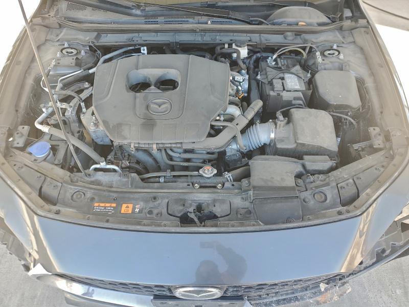 Фото 11 - MAZDA 3