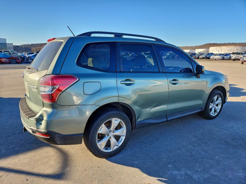 Фото 3 - SUBARU FORESTER