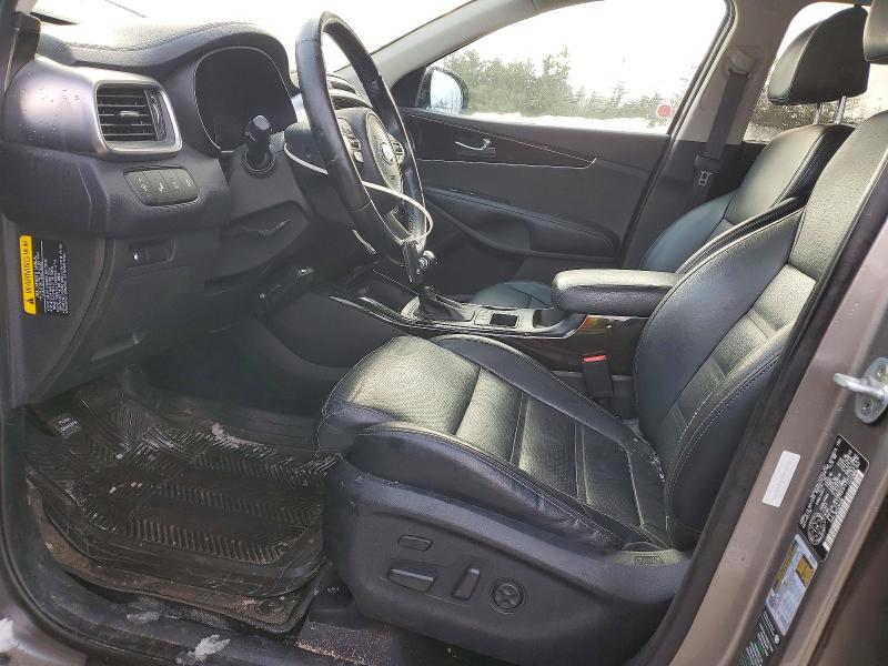 Фото 7 - KIA SORENTO