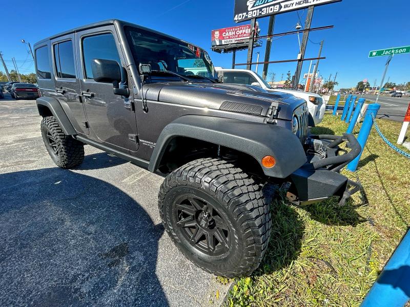 Фото 1 - JEEP WRANGLER