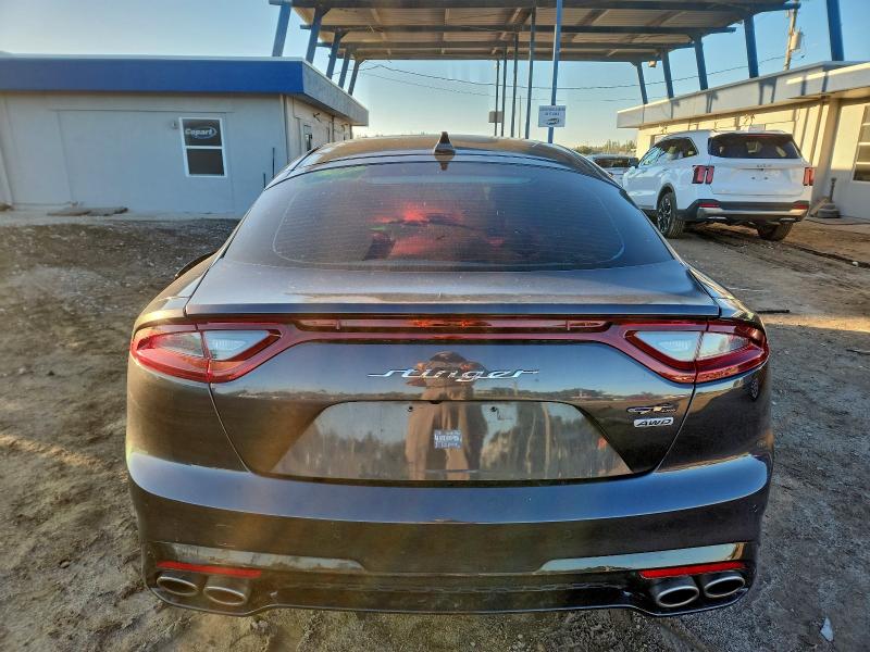 Фото 6 - KIA STINGER