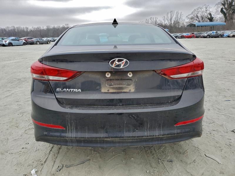 Фото 6 - HYUNDAI ELANTRA