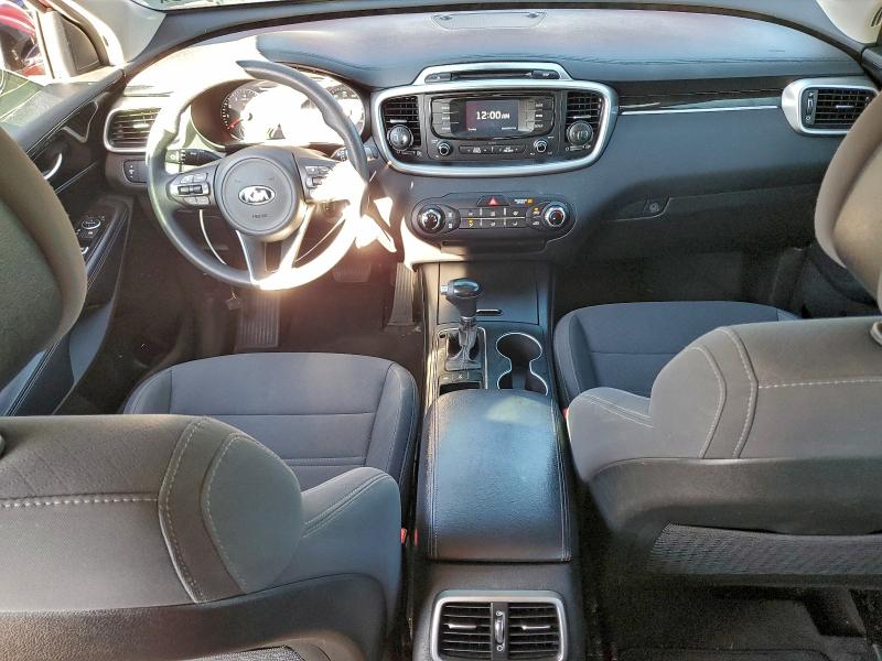 Фото 8 - KIA SORENTO