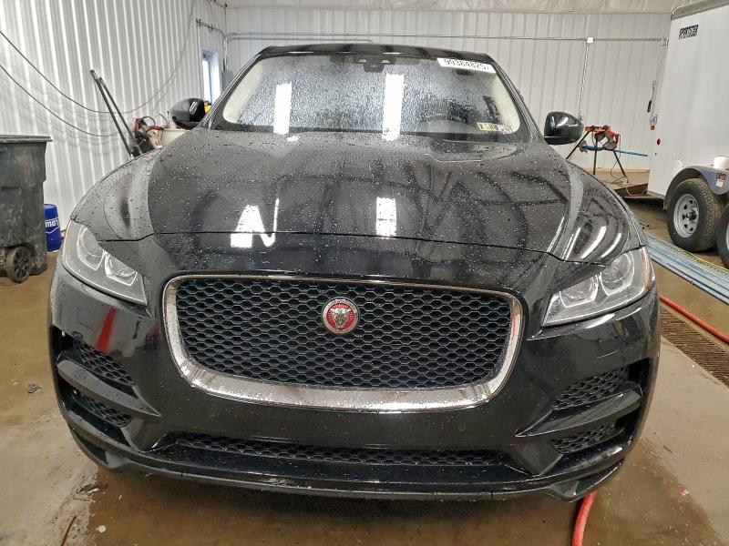 Фото 5 - JAGUAR F-PACE