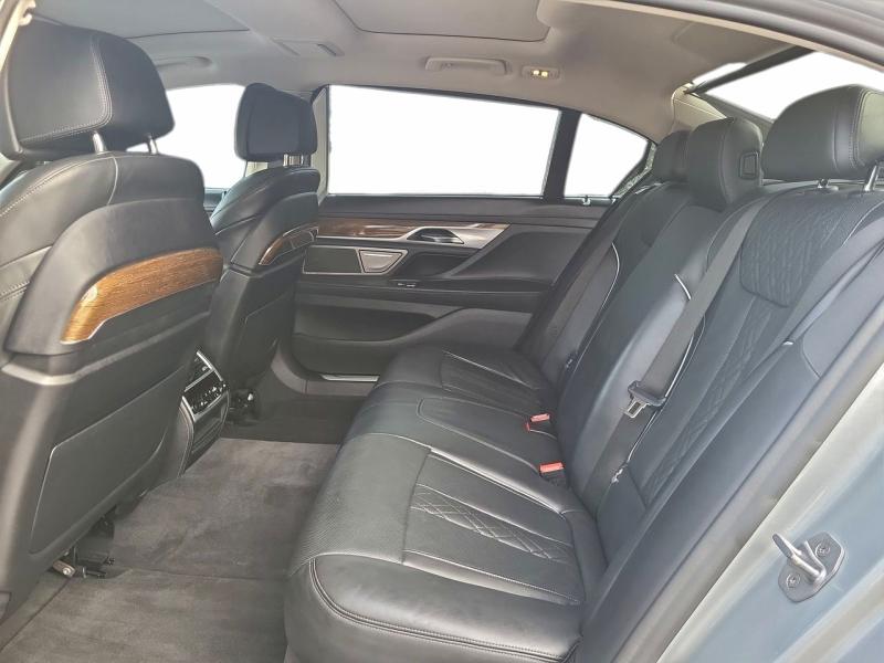 Фото 6 - BMW 7 SERIES