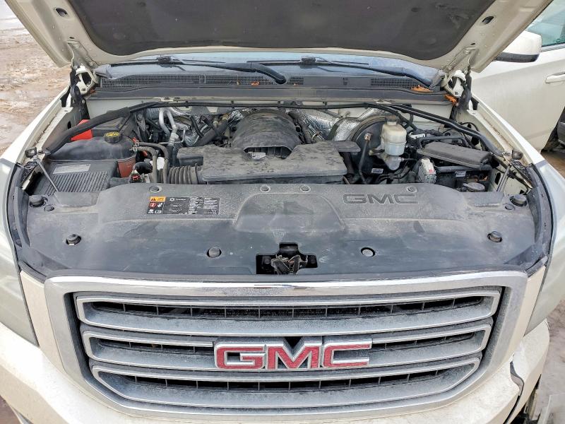 Фото 12 - GMC YUKON