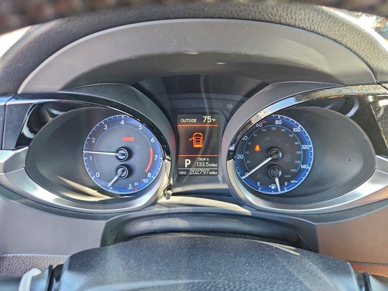 Фото 9 - TOYOTA COROLLA