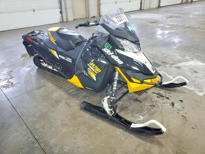Фото 1 - SKI-DOO SNOWMOBILE