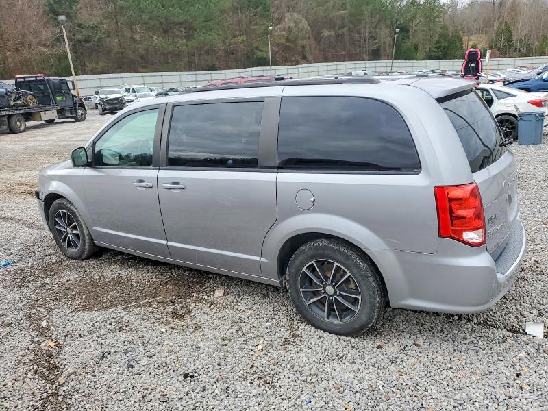 Фото 2 - DODGE CARAVAN