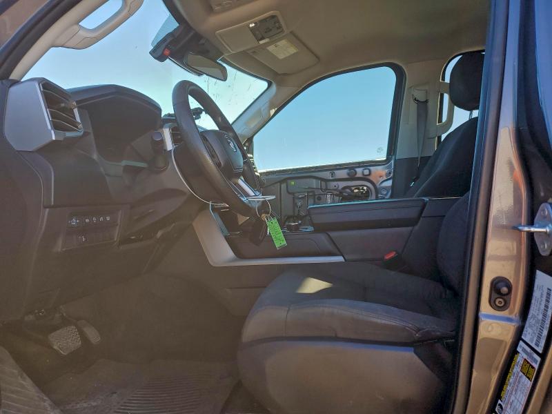 Фото 7 - TOYOTA TUNDRA