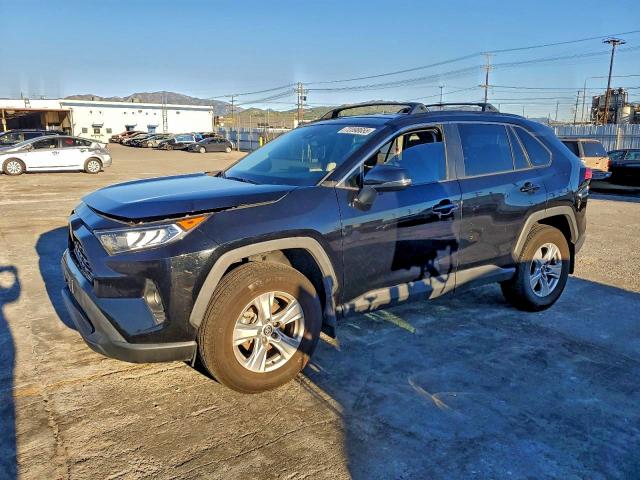 Фото 1 - TOYOTA RAV4