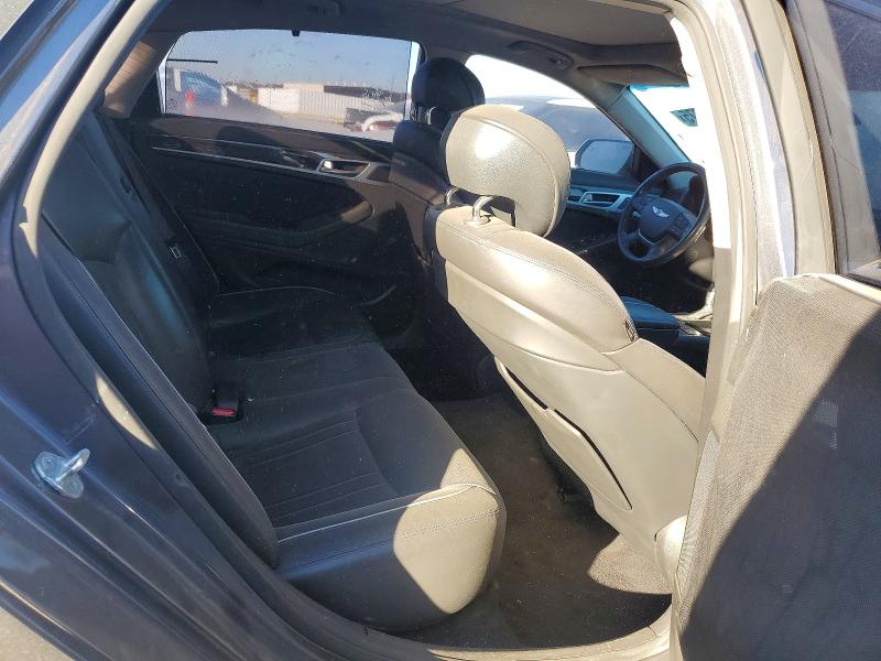 Фото 10 - HYUNDAI GENESIS