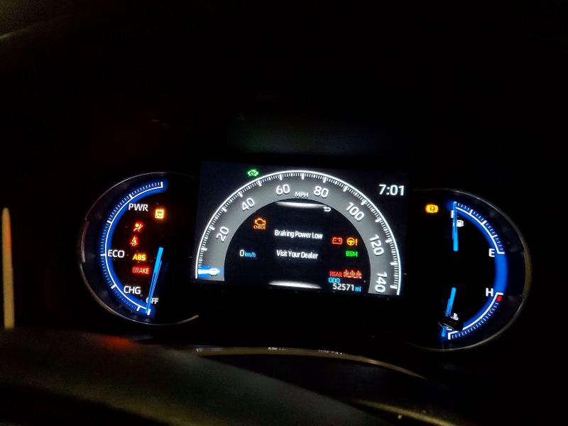 Фото 9 - TOYOTA RAV4