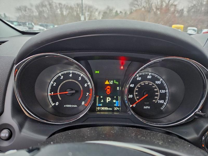 Фото 9 - MITSUBISHI OUTLANDER