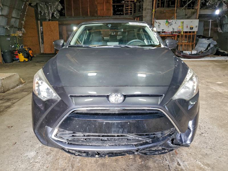 Фото 5 - TOYOTA YARIS