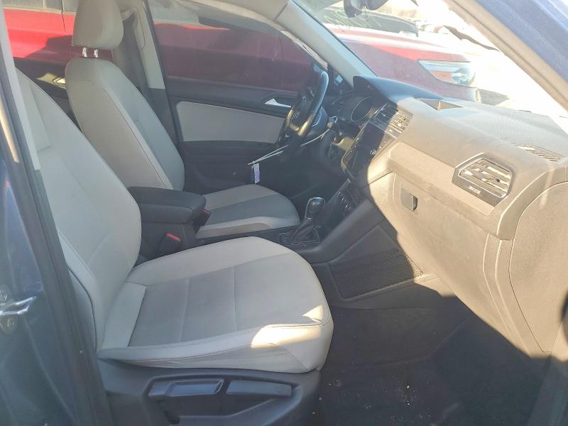 Фото 7 - VOLKSWAGEN TIGUAN