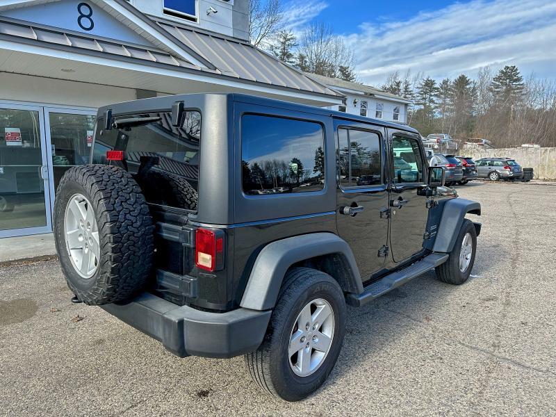 Фото 4 - JEEP WRANGLER