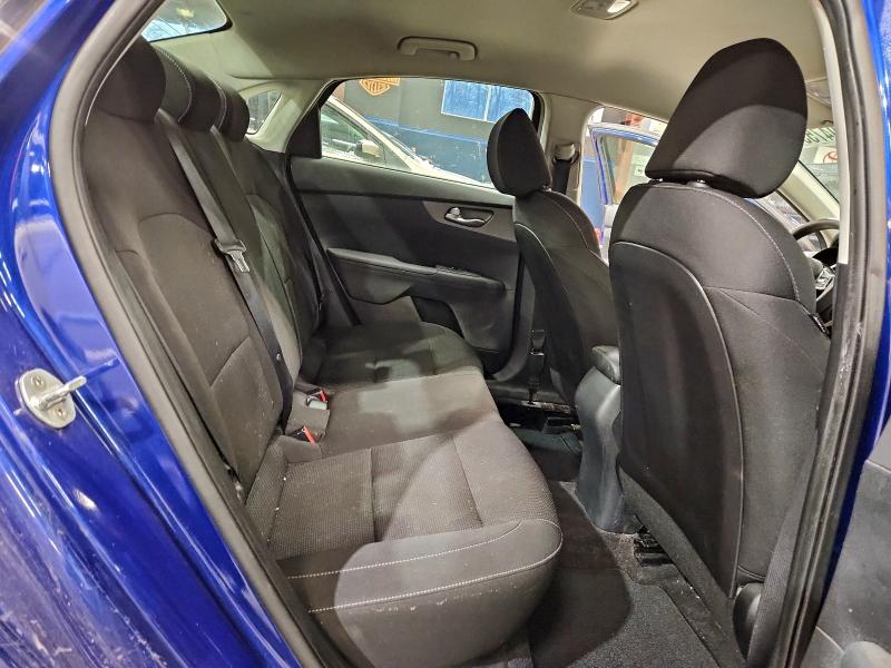 Фото 10 - KIA FORTE