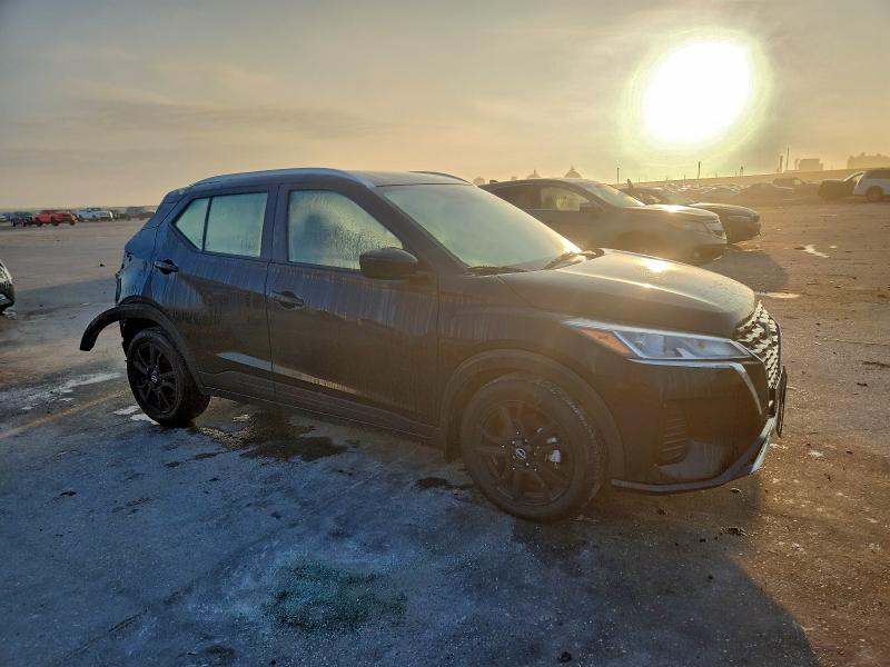 Фото 4 - NISSAN KICKS