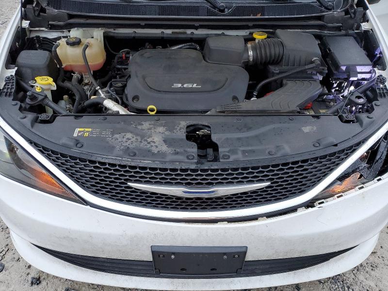 Фото 12 - CHRYSLER PACIFICA