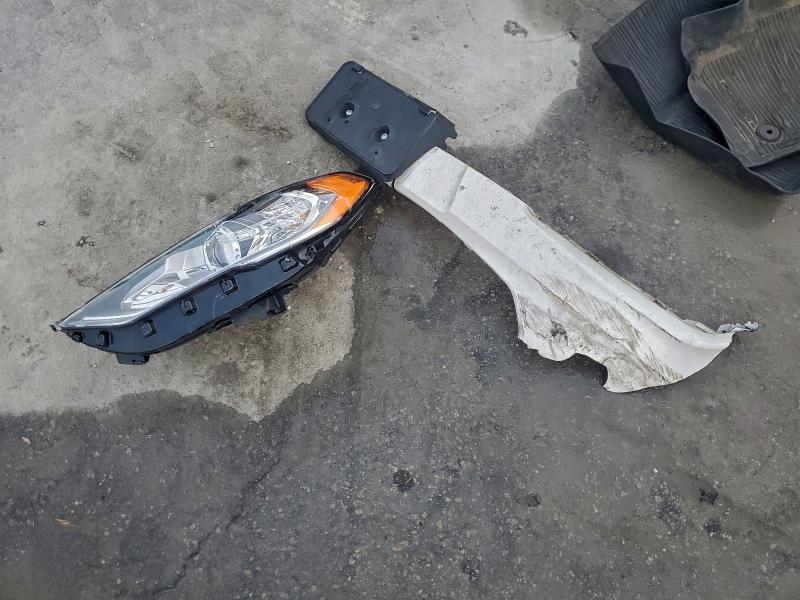 Фото 12 - FORD FUSION