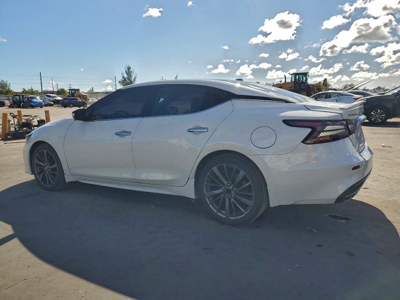 Фото 2 - NISSAN MAXIMA