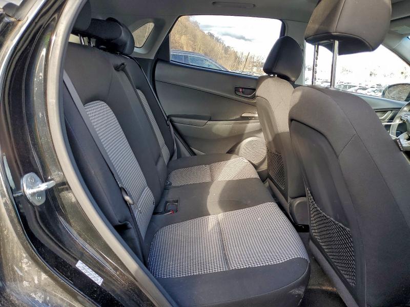 Фото 11 - HYUNDAI KONA