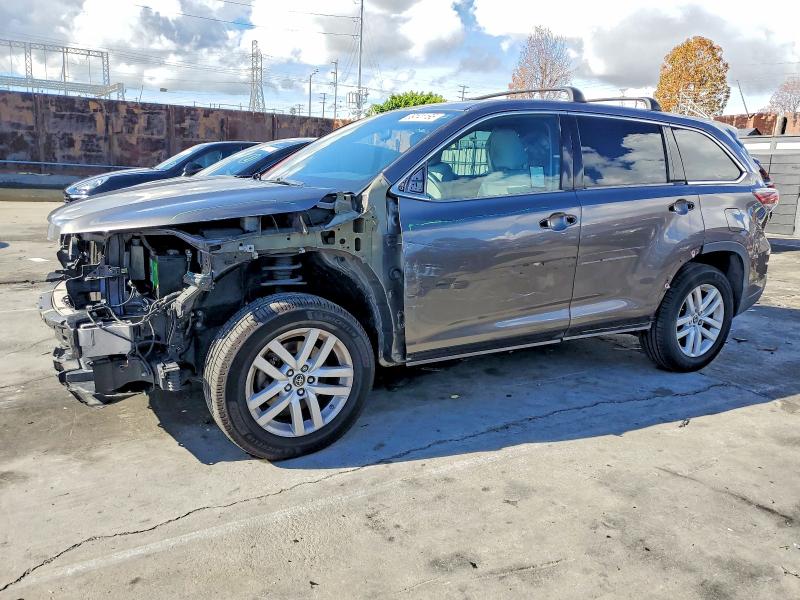Фото 1 - TOYOTA HIGHLANDER