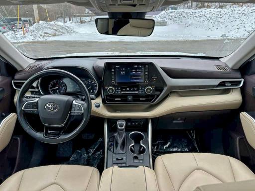 Фото 7 - TOYOTA HIGHLANDER