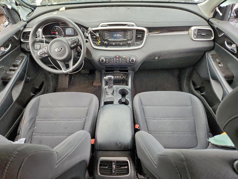 Фото 8 - KIA SORENTO