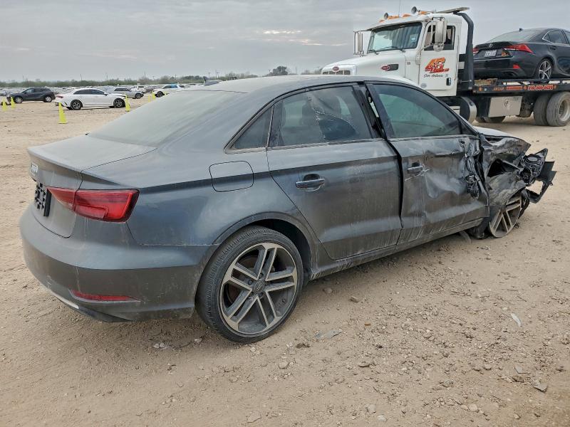 Фото 3 - AUDI A3