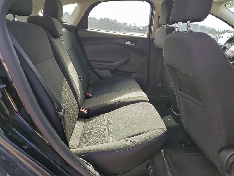 Фото 10 - FORD FOCUS