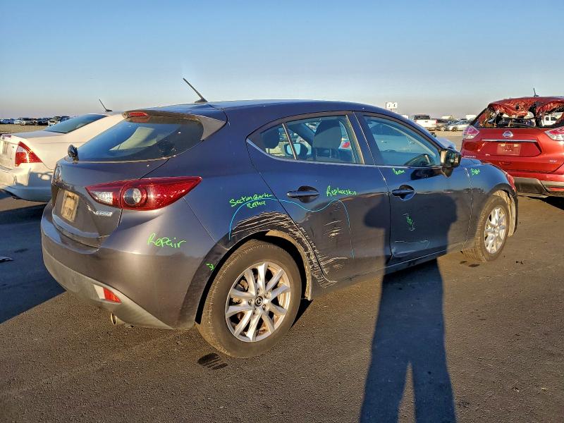 Фото 3 - MAZDA 3