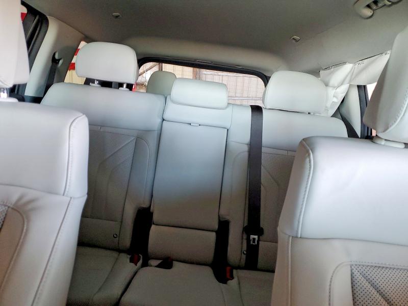 Фото 10 - HYUNDAI SANTA FE