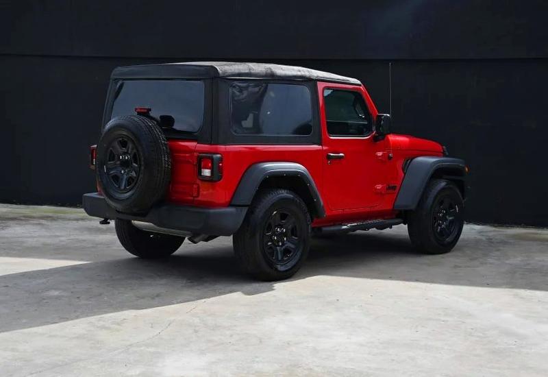 Фото 4 - JEEP WRANGLER