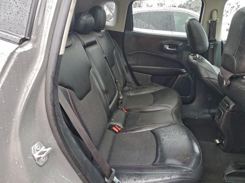 Фото 11 - JEEP COMPASS