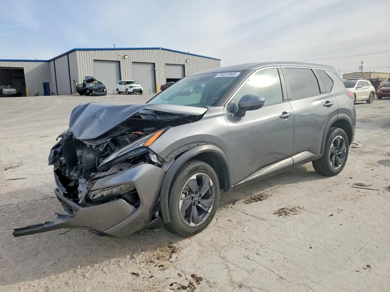 Фото 1 - NISSAN ROGUE