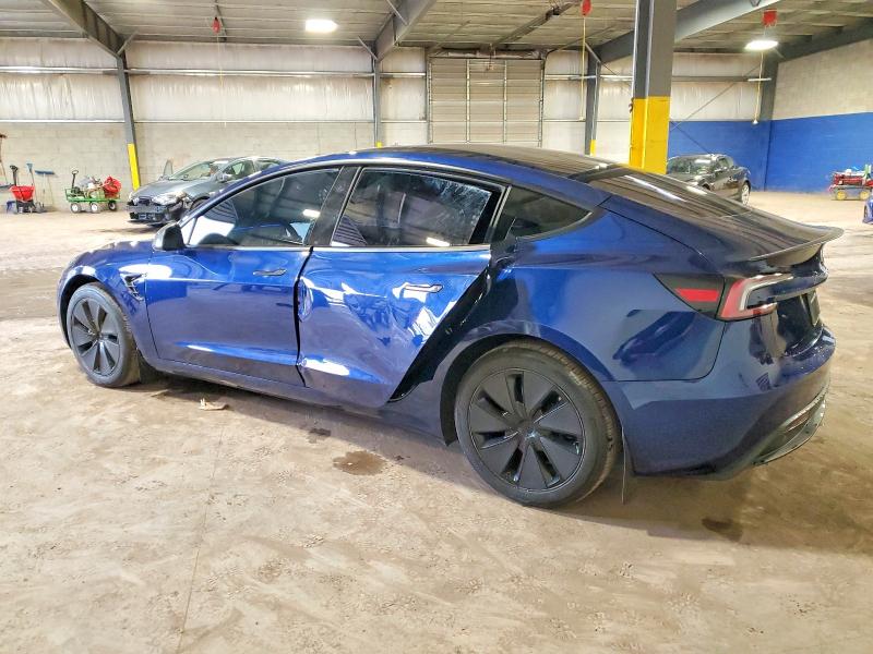 Фото 2 - TESLA MODEL 3