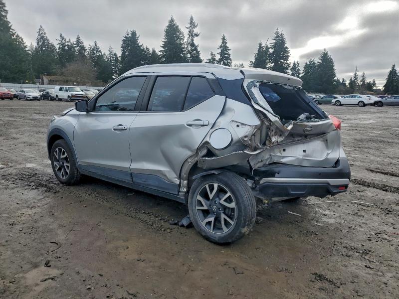 Фото 2 - NISSAN KICKS