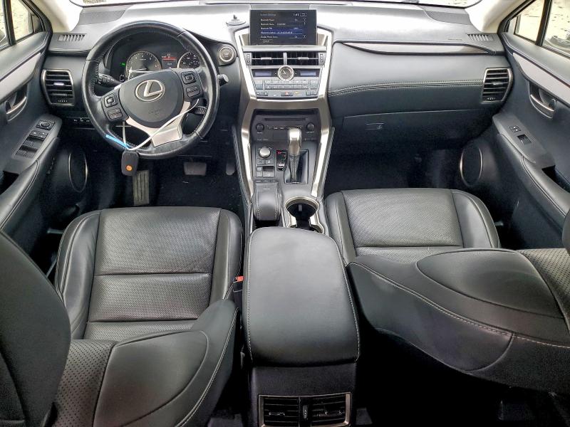 Фото 8 - LEXUS NX