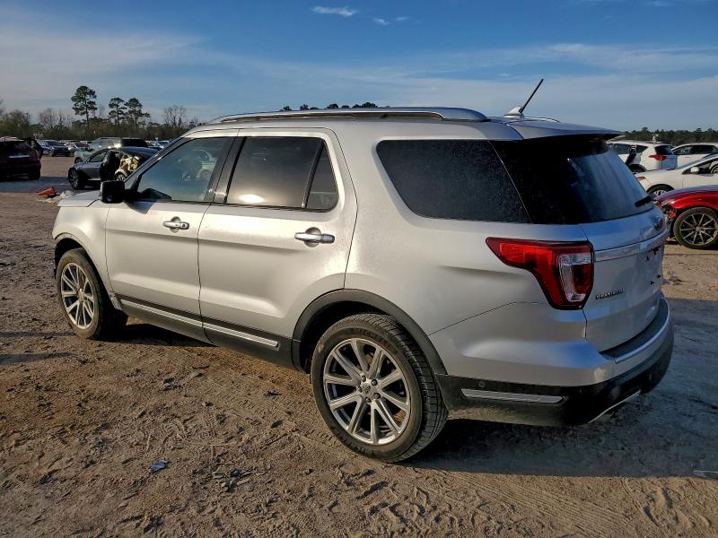 Фото 2 - FORD EXPLORER