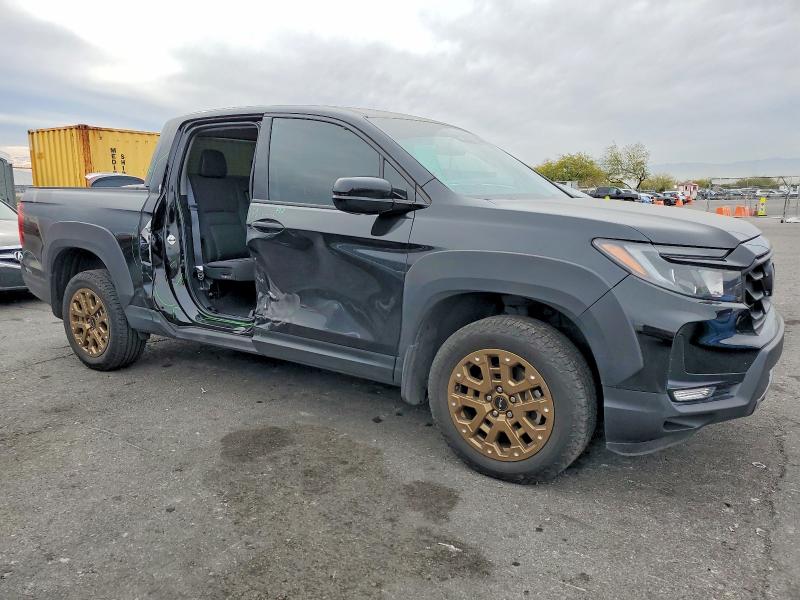 Фото 4 - HONDA RIDGELINE